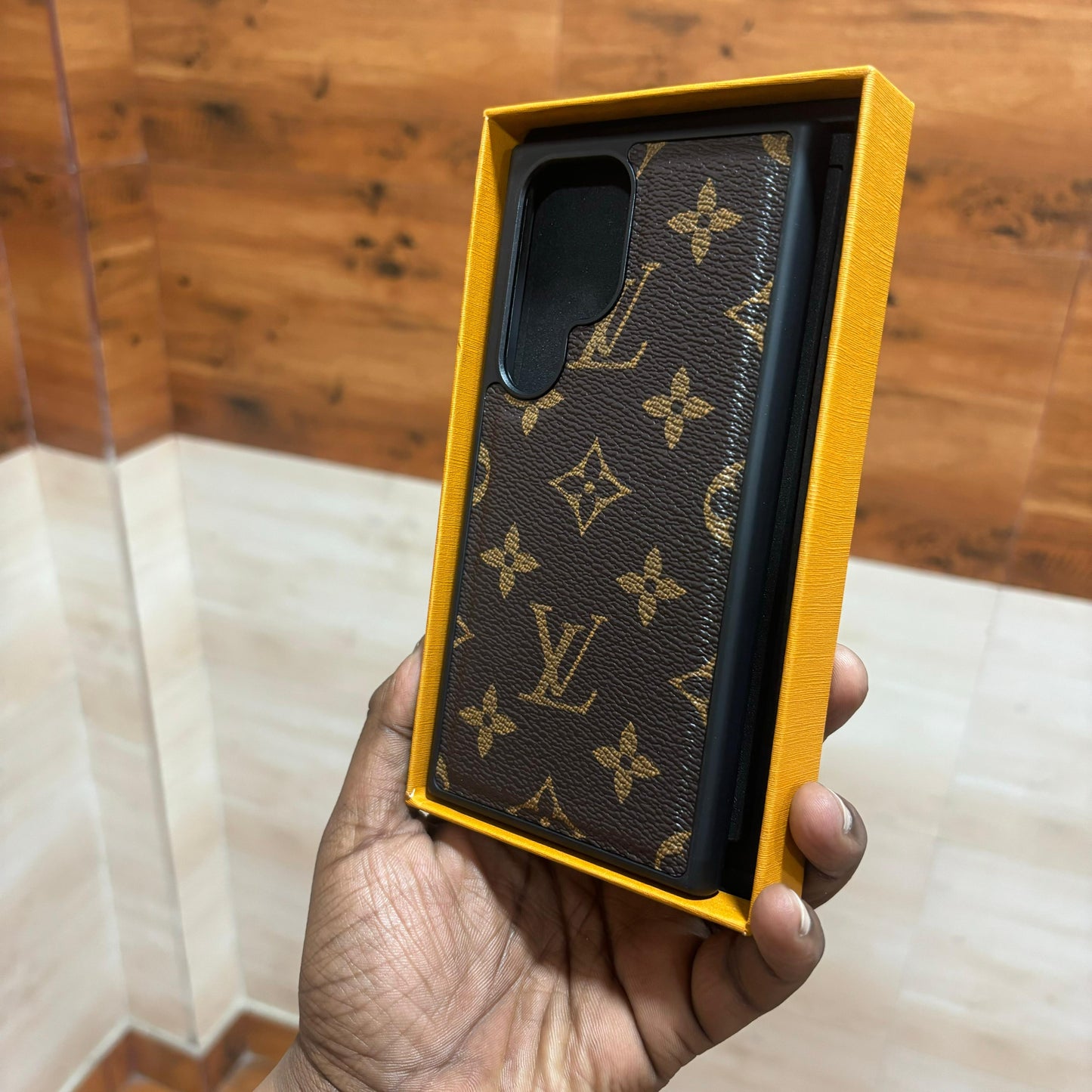 Samsung Galaxy S24 Ultra Louis Vuitton LV Leather Case - Brown